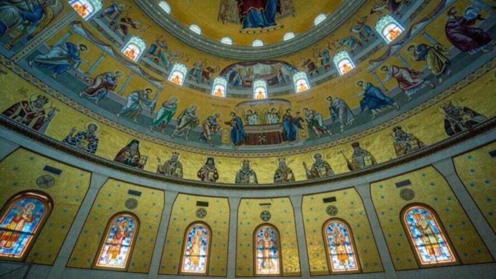 Вітражі Собору спасіння нації