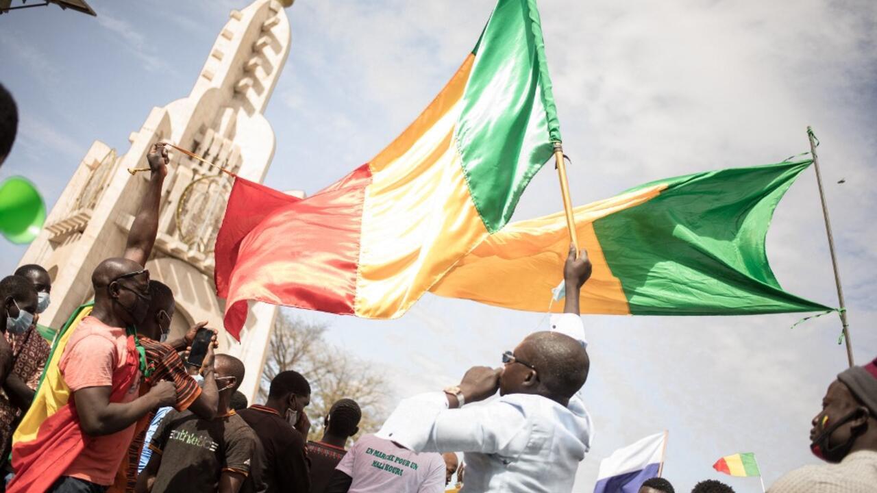 Calls on the news [Your reactions] Mali expulsion of the French