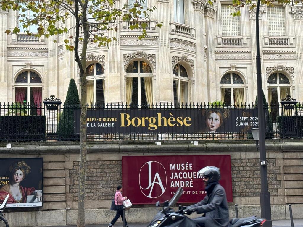 Fachada do Museu Jacquemart-André, próximo à avenida Champs-Elysées, em Paris. (7/10/24)