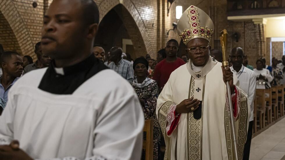 Le cardinal Fridolin Ambongo Besungu, lors de la messe de Noël à la Cathédrale Notre-Dame du Congo de Kinshasa, le 24 décembre 2023. (Photo d'illustrationà
