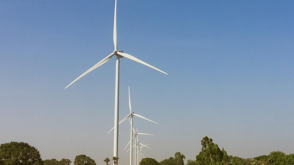 Climat: &laquo;Investir dans les &eacute;nergies fossiles n&rsquo;est plus rentable&raquo;, selon l&rsquo;&eacute;conomiste Nicholas Stern