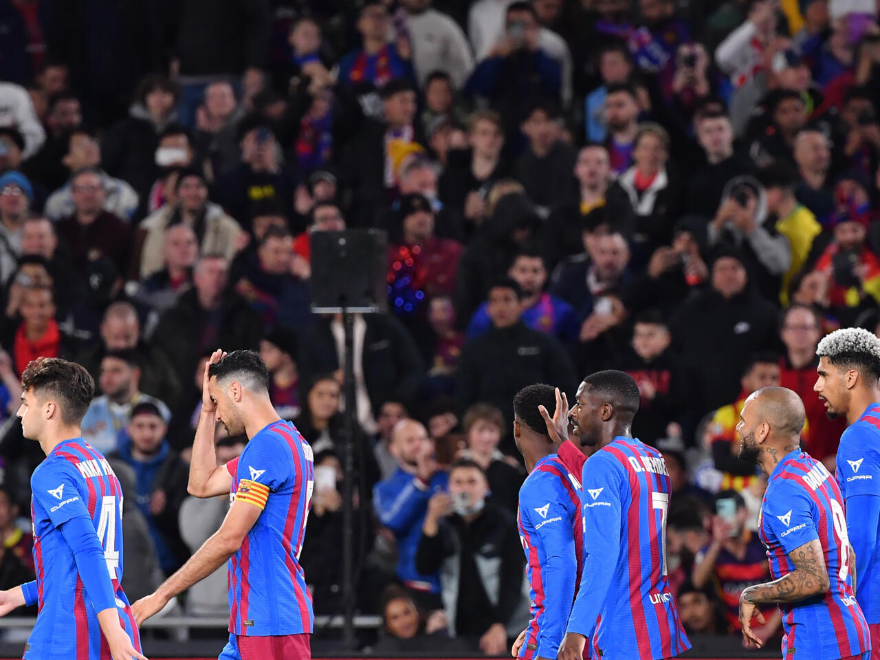 Cuantos Socios Tiene El Fc Barcelona Los socios dan via libre a dos palancas económicas del FC Barcelona