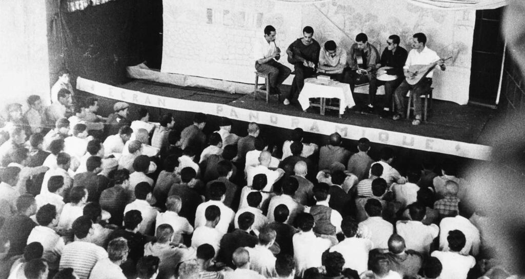 Photographie prise par des détenus algériens dans la prison des Baumettes en 1961.