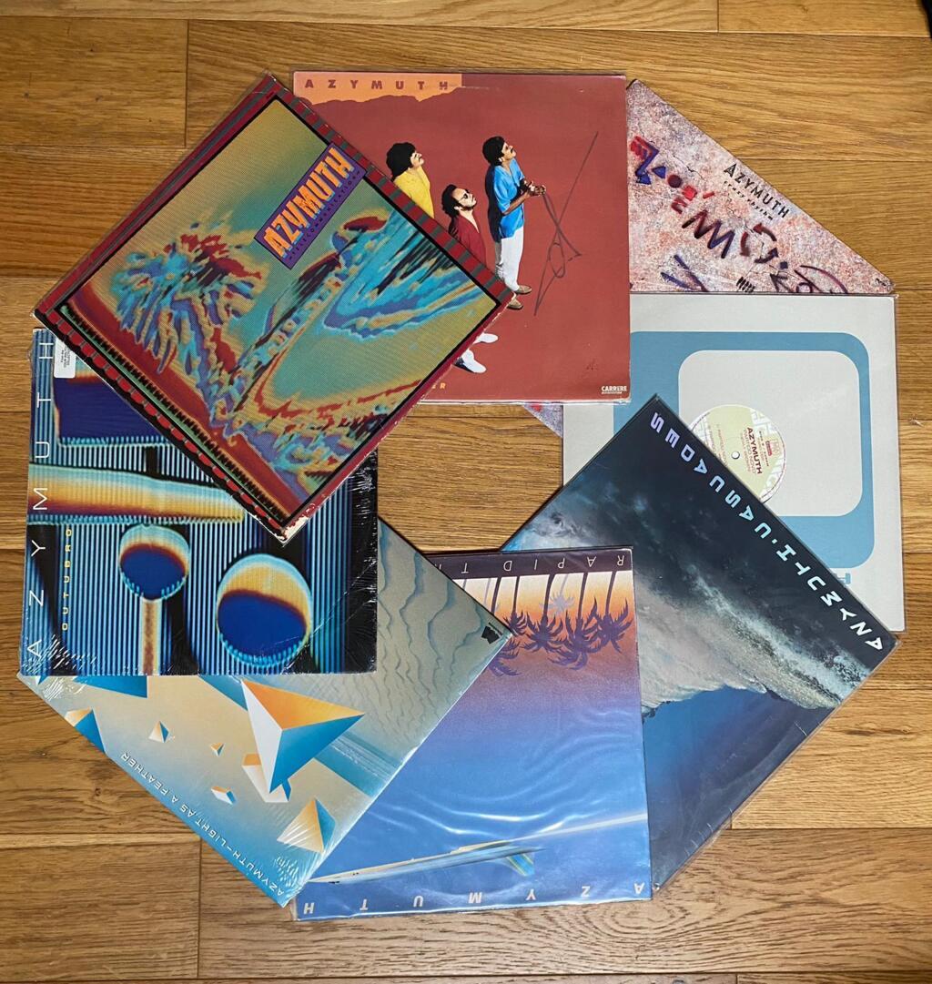 Capas dos discos do grupo brasileiro Azymuth.