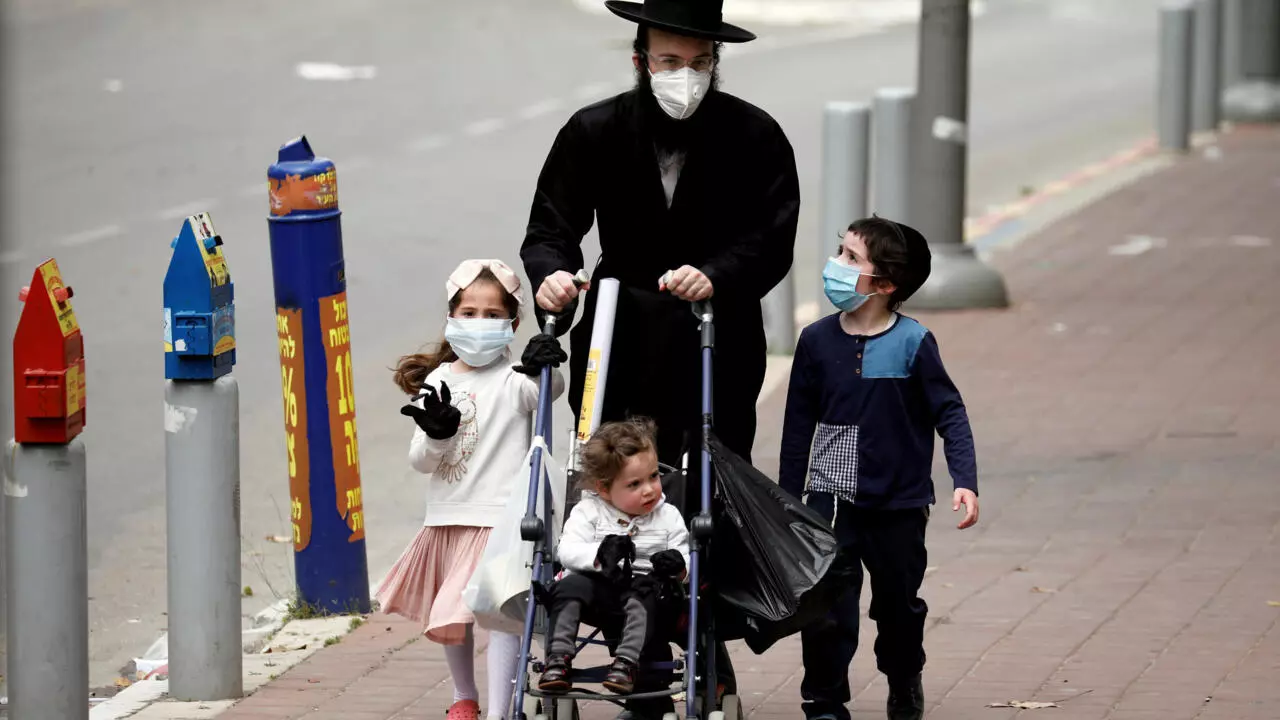 Carlos Amantini kmv kawasaki PARTE 2 ¿Tienes ascendencia judía? Tu apellido aquí 2 Los judíos ultraortodoxos de Israel, comunidad de alto riesgo ante la COVID-19 - Enfoque Internacional