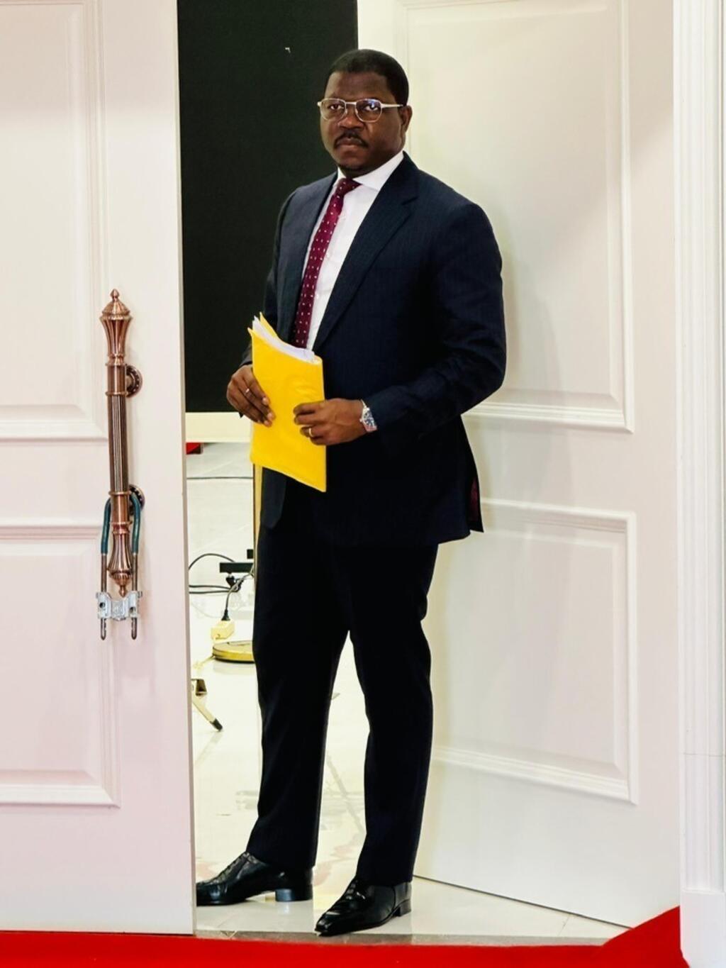 Ilídio Vieira Té nomeado primeiro-ministro e ministro das Finanças.（571077721_10238299442722258_54377934315505610_n）