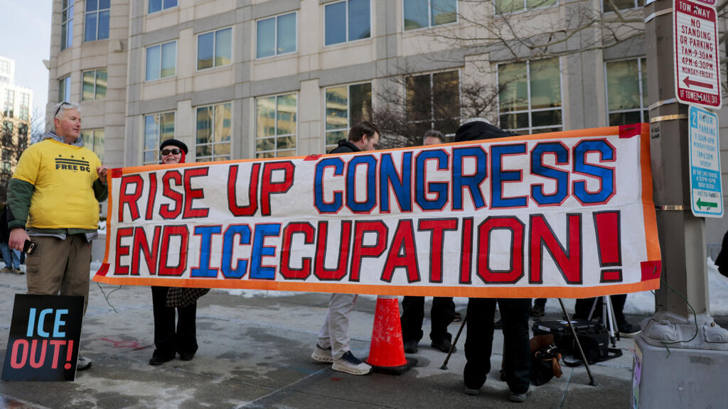 États-Unis: les élus démocrates maintiennent la pression sur l'ICE à Washington