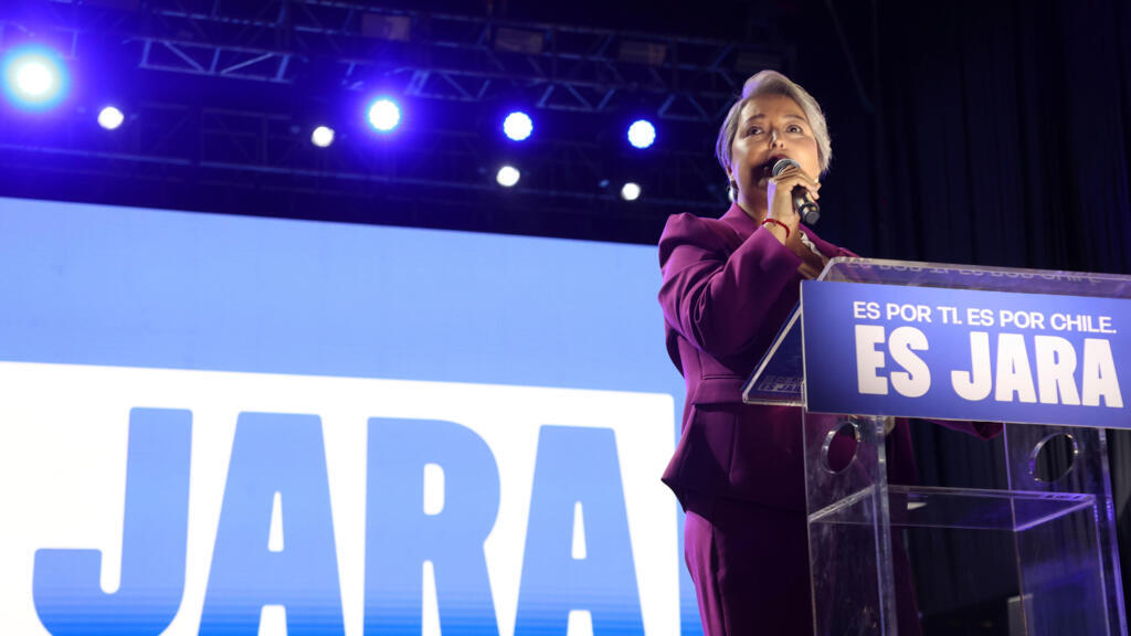 Présidentielle au Chili: dernier meeting pour Jeannette Jara, candidate de la gauche
