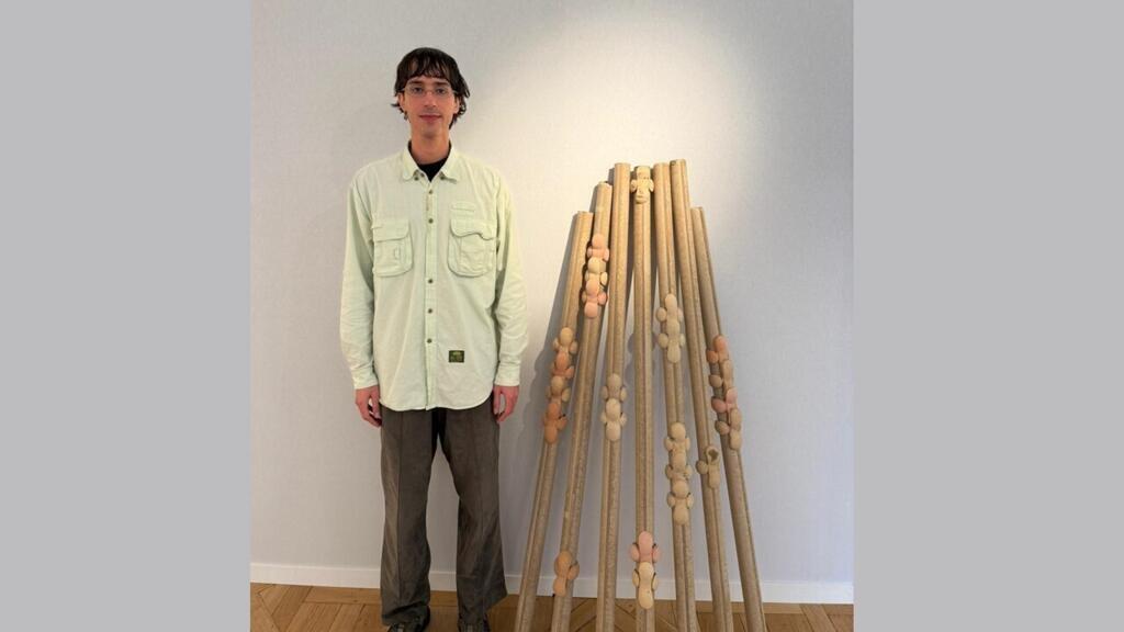 Aos 27 anos, o brasileiro Alexandre Nitzsche Cysne é o artista mais jovem a expor na Mira este ano.