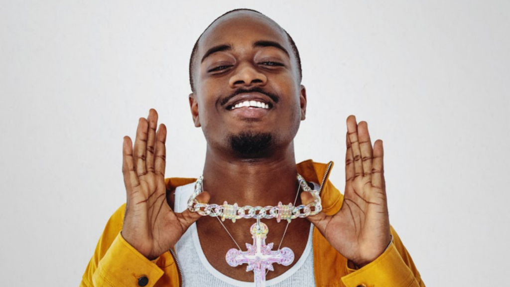 Le chanteur gabonais Yung Xav