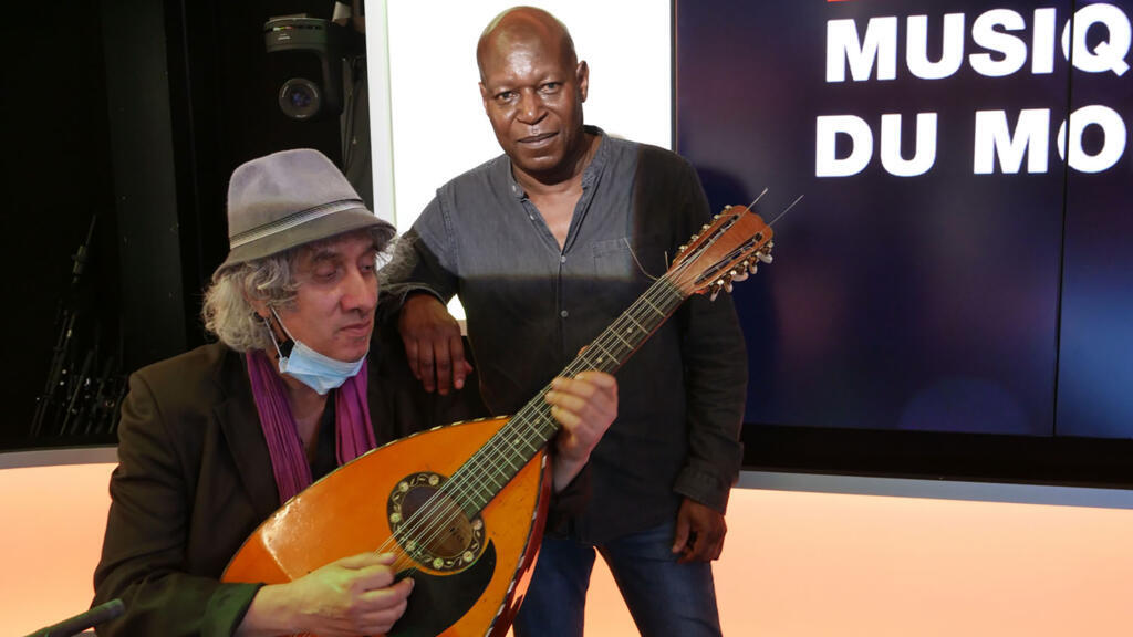 Hakim Hamadouche et Julien Jacob à RFI.