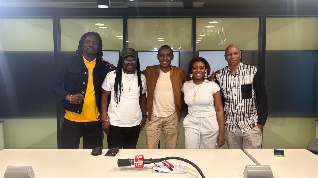 N2A Teguil, Freeman Tapily, Claudy Siar, Morijah et Mory Touré.