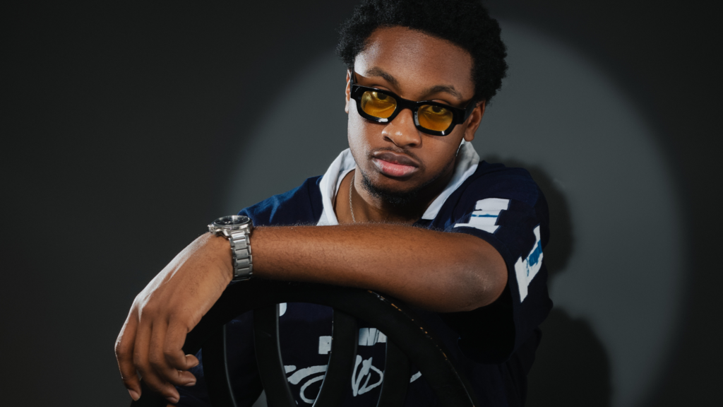 Le rappeur béninois Djo Le Magicien