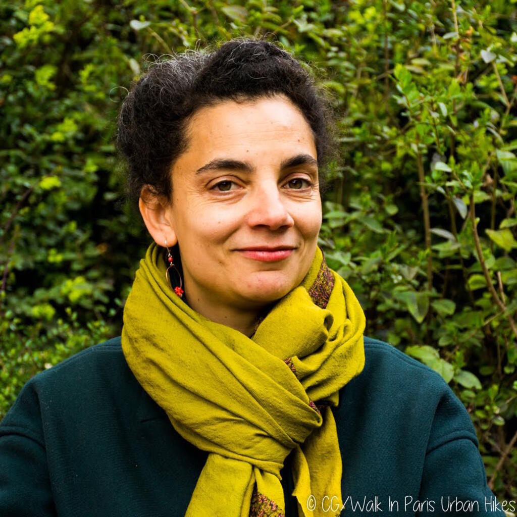 Camille Martin criou visitas temáticas por bairros de Paris e arredores.