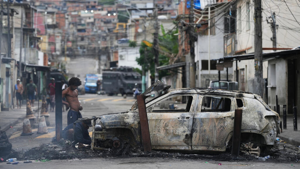Scène de guerre à Rio de Janeiro: des dizaines de morts dans une opération anti-drogue