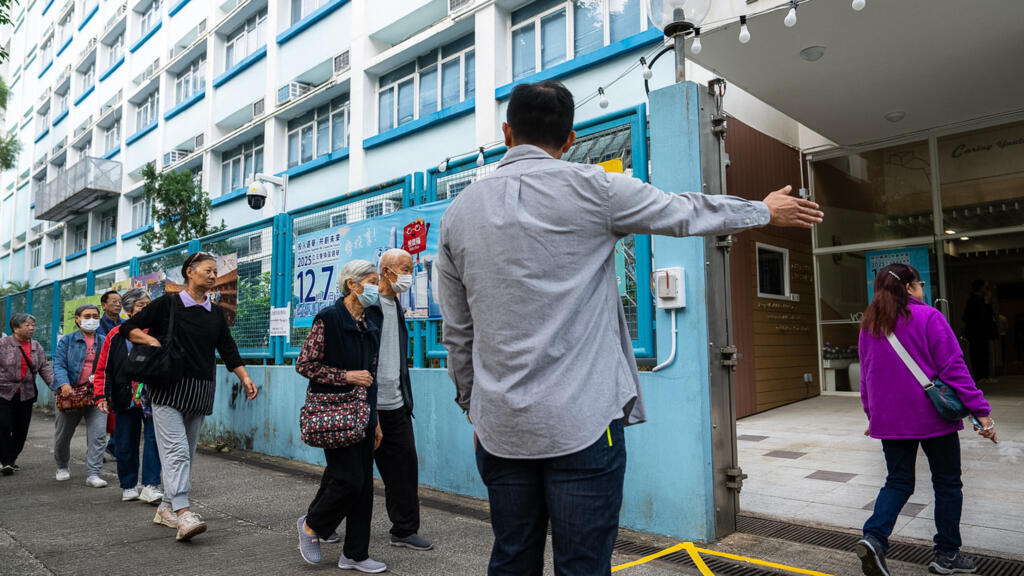 Hong Kong renueva su Parlamento con candidatos fieles a Pekín