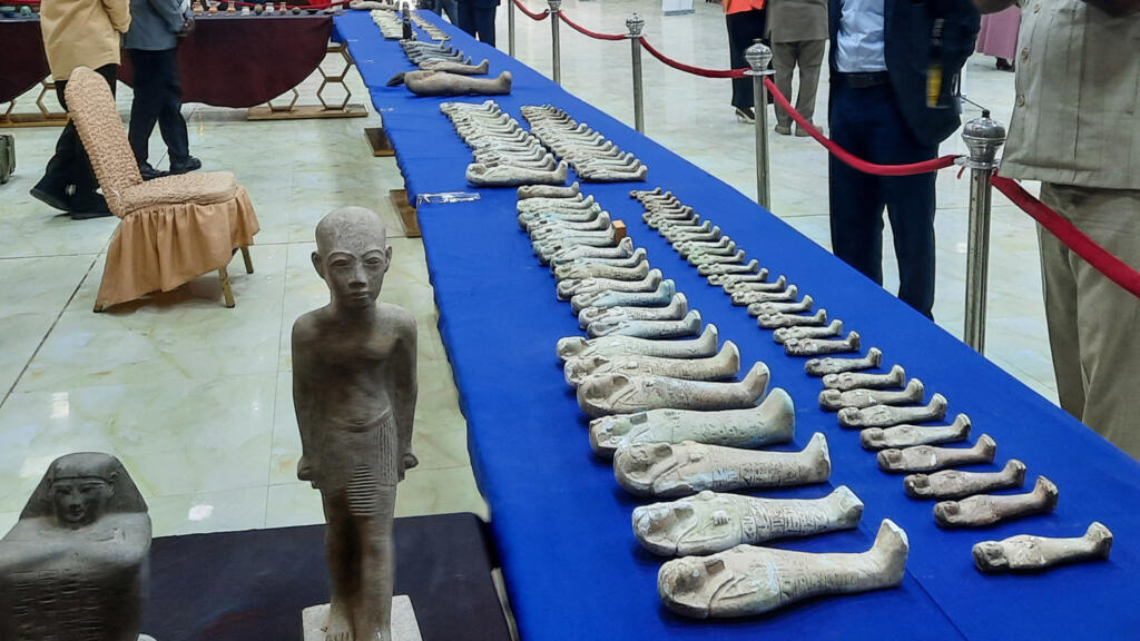 Au Soudan, le gouvernement remet la main sur des centaines d'artefacts pillés par les FSR