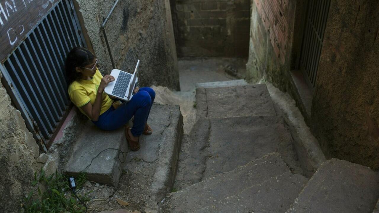 Living conditions in Venezuela figures which are improving very slightly