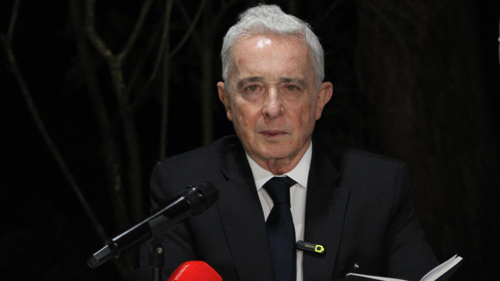 Colombie: la condamnation pour subornation et fraude procédurale de l'ex-président Uribe annulée