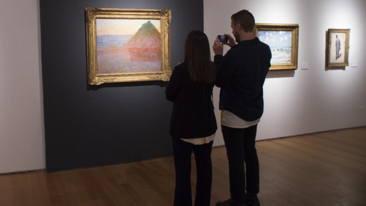 scores personal price record at New York auction