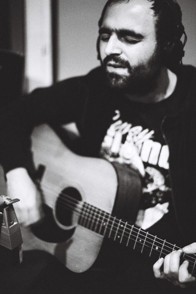 Joseph Chedid France's Joseph Chedid embraces family heritage on album Source - World  Music Matters