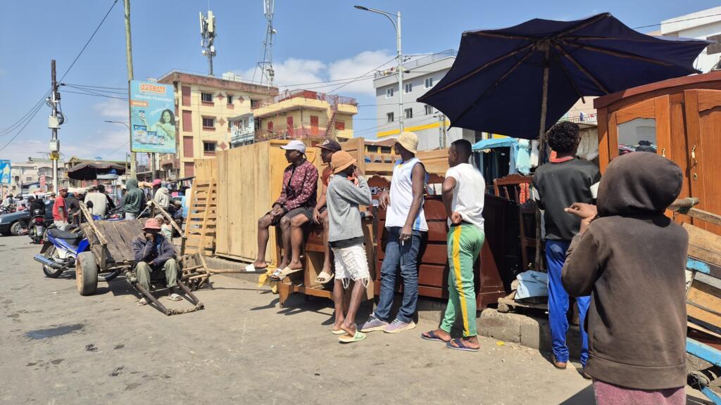Madagascar: des parents contraints de vendre leurs biens pour financer la rentrée scolaire