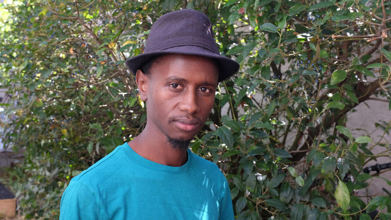 Burkina Faso Hakim Bah présente «Gentil petit chien» aux Récréâtrales