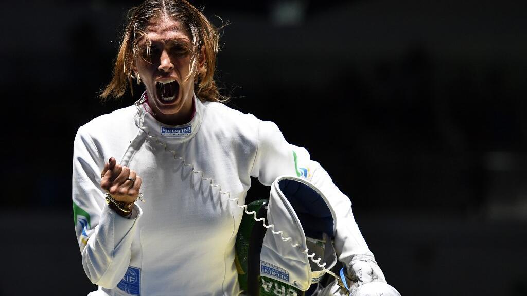 Nathalie Moellhausen compete pela esgrima do Brasil desde 2013. Em 2019, foi campeã Mundial Individual na modalidade espada. Brasil.