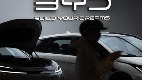 Le logo et le slogan « Build your dreams ».