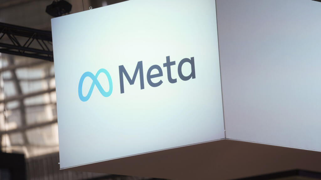 Meta AI, débarque en Europe. L’interface est centrée sur la génération de texte. En revanche, la possibilité de créer des images, a été retirée de la version européenne contrairement à celle qui est disponible aux États-Unis.