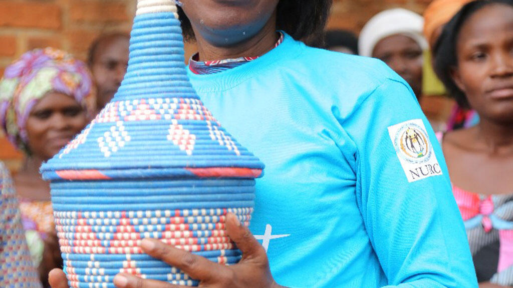 Godelieve Mukasarasi à la tête de l’association SEVOTA pour aider les femmes violées et les enfants nés du génocide.