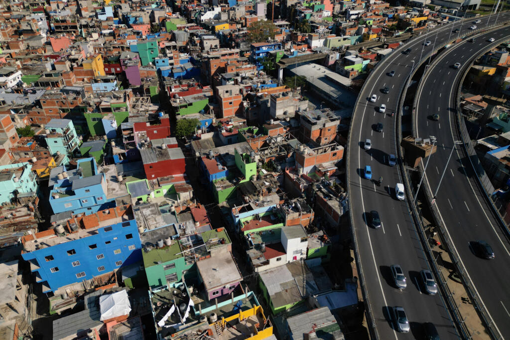 Dans la villa 31, ou quartier Mugica, le plus grand bidonville de la capitale argentine, la malnutrition infantile explose suite à la politique économique de Javier Milei.