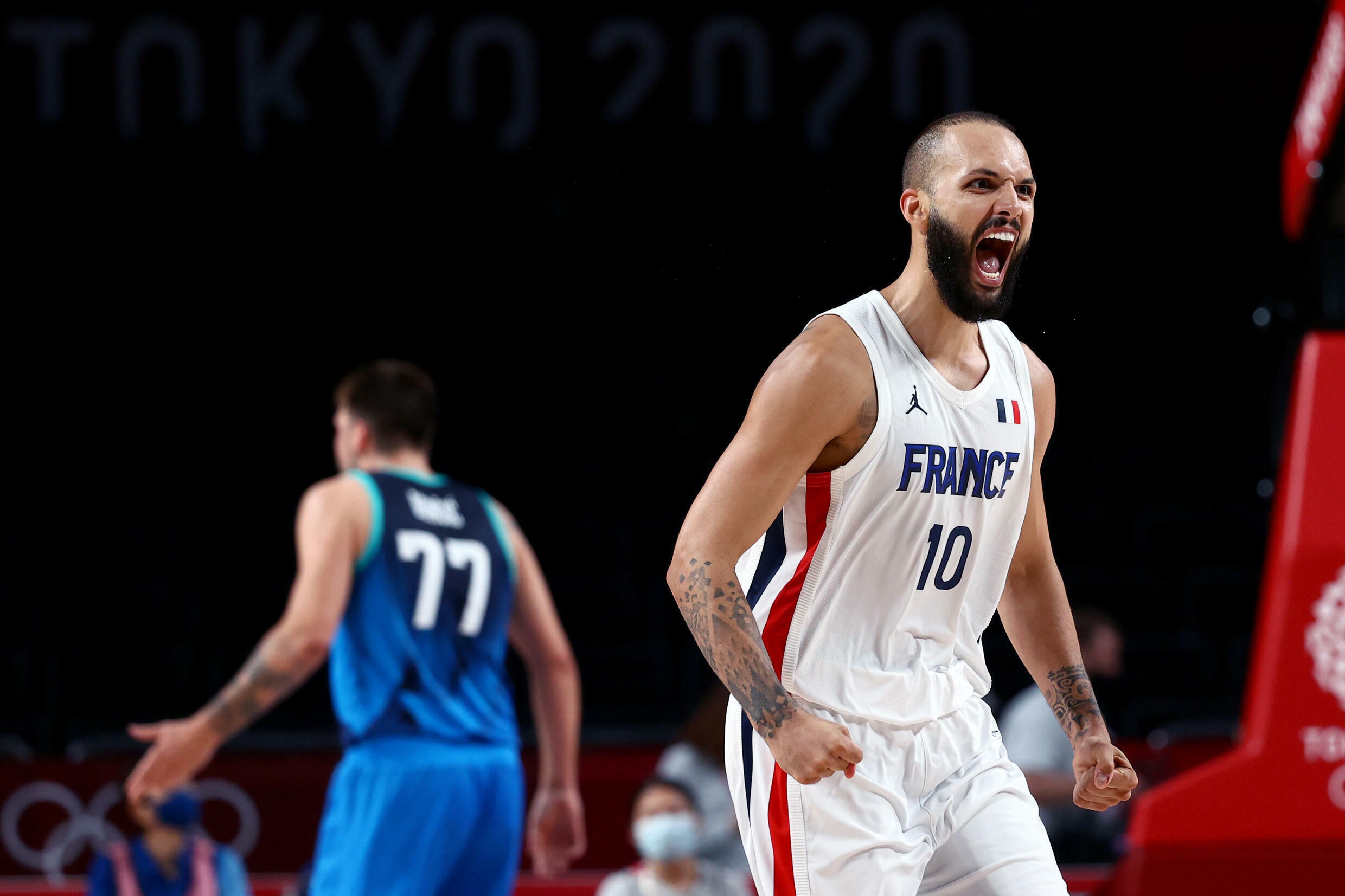 french-basketball-players-will-meet-the-americans-in-the-final-archyde