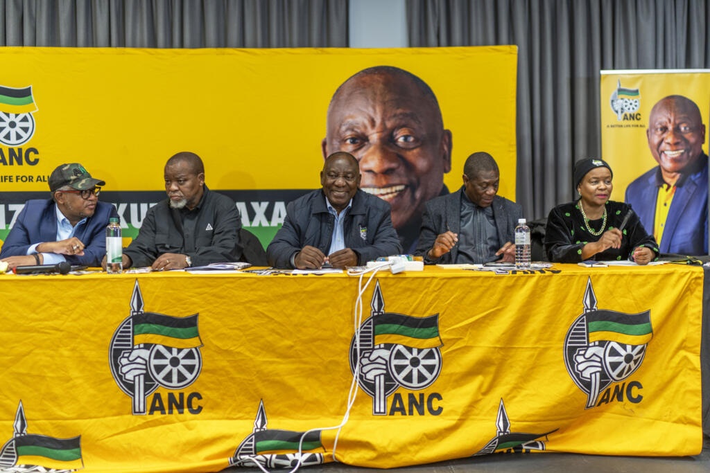 Le président sud-africain Cyril Ramaphosa, le 6 juin 2024 lors d'un meeting de l'ANC. (AP24158329601210)