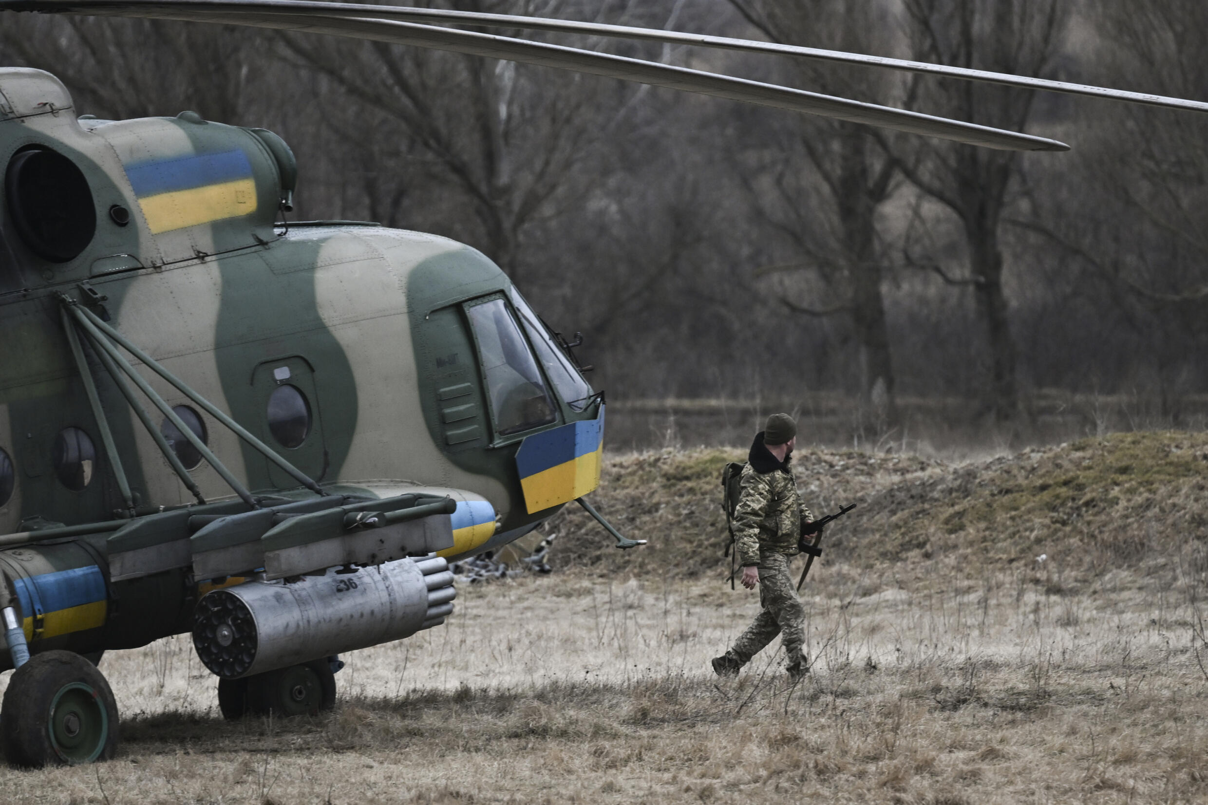 Ukrainian gunships rain rockets on Russian targets near Bakhmut
