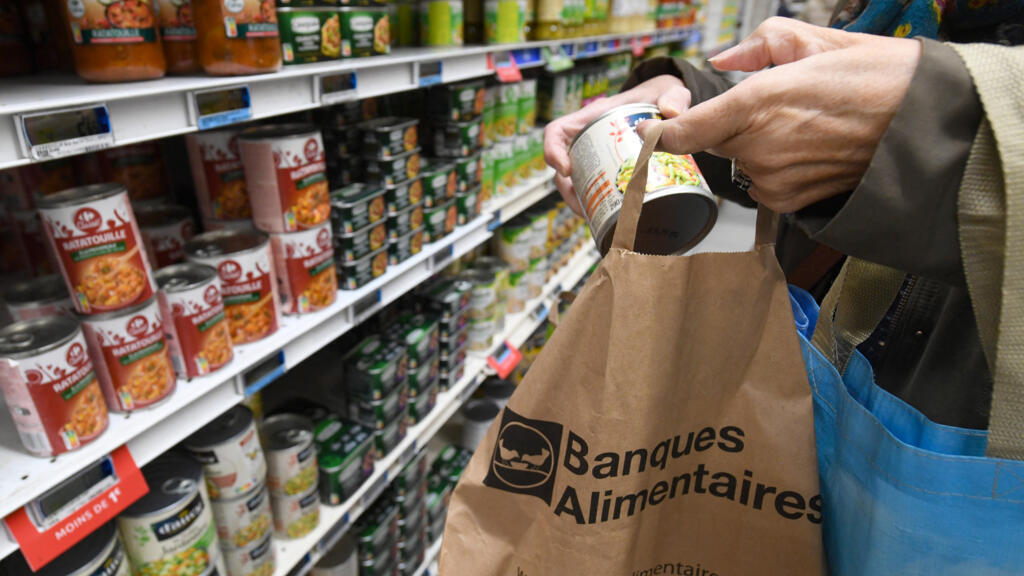 France: les banques alimentaires clôturent leur collecte annuelle de produits essentiels