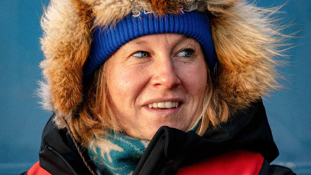 Plus jeune femme commandant de navire d’expédition polaire, Sophie Galvagnon est en 2021 la première femme décorée du mérite maritime.