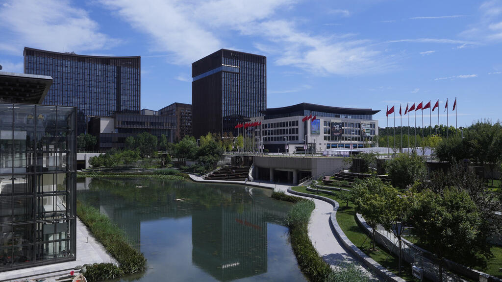 (Ảnh minh họa) Khu phức hợp thương mại tại Trung tâm Hội nghị và Triển lãm ở Hà Bắc, Trung Quốc, ngày 30 tháng 8 năm 2025.