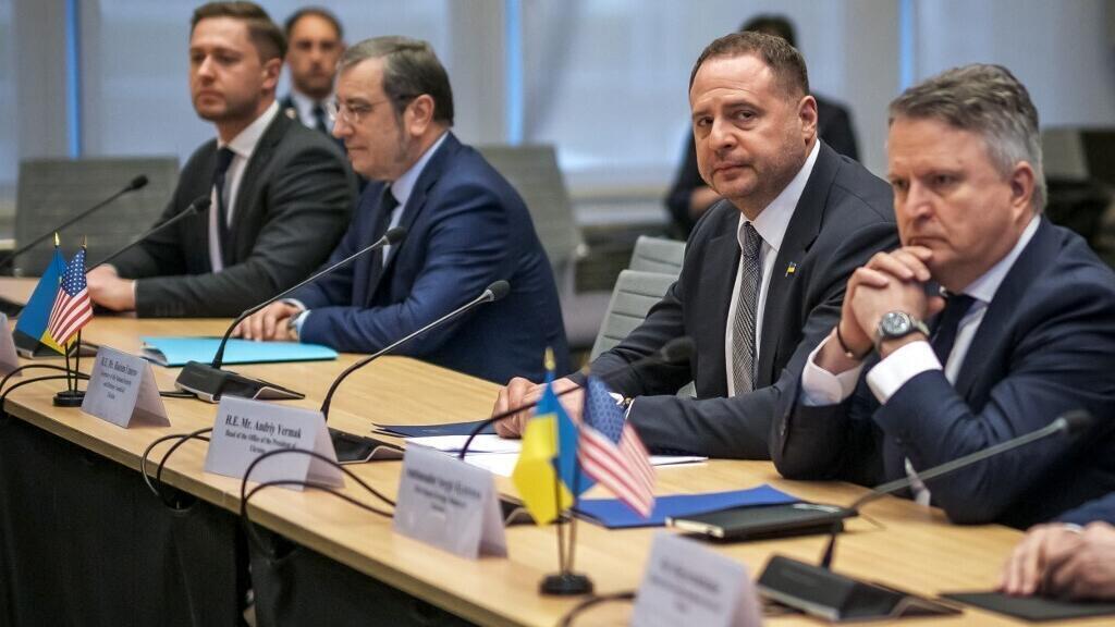 Guerre en Ukraine: à Genève, les Européens amendent le plan de paix américain