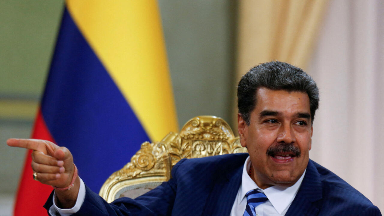 Venezuela: Nicolas Maduro traite Maria Corina Machado, Prix Nobel de la paix 2025, de «sorcière»