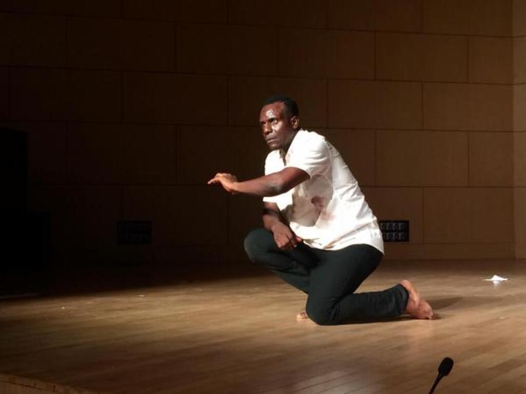Adji Gbéssi, représentation de la pièce "Lumumba", Cie I'Wothui
