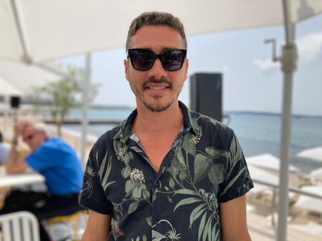 Elias Ribeiro, que já produziu oito longas-metragens africanos, no Festival de Cannes em maio de 2022.