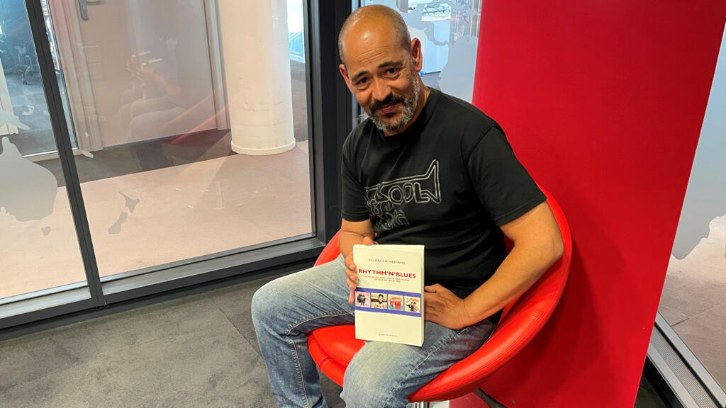 Belkacem Meziane, heureux de présenter son livre consacré au Rhythm'n'Blues sur RFI.