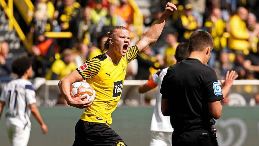 Erling Haaland (Dortmund) jouera chez les «Sky Blues» la saison prochaine. L'attaquant norvégien, après un penalty réussi contre VfL Bochum, le 30 avril 2022. (Image d'illustration)