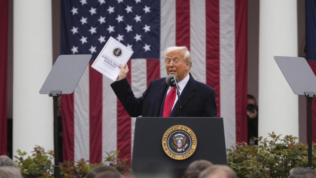 Le président Donald Trump s'exprime lors d'un événement visant à annoncer de nouveaux tarifs dans la roseraie de la Maison Blanche, le mercredi 2 avril 2025, à Washington.