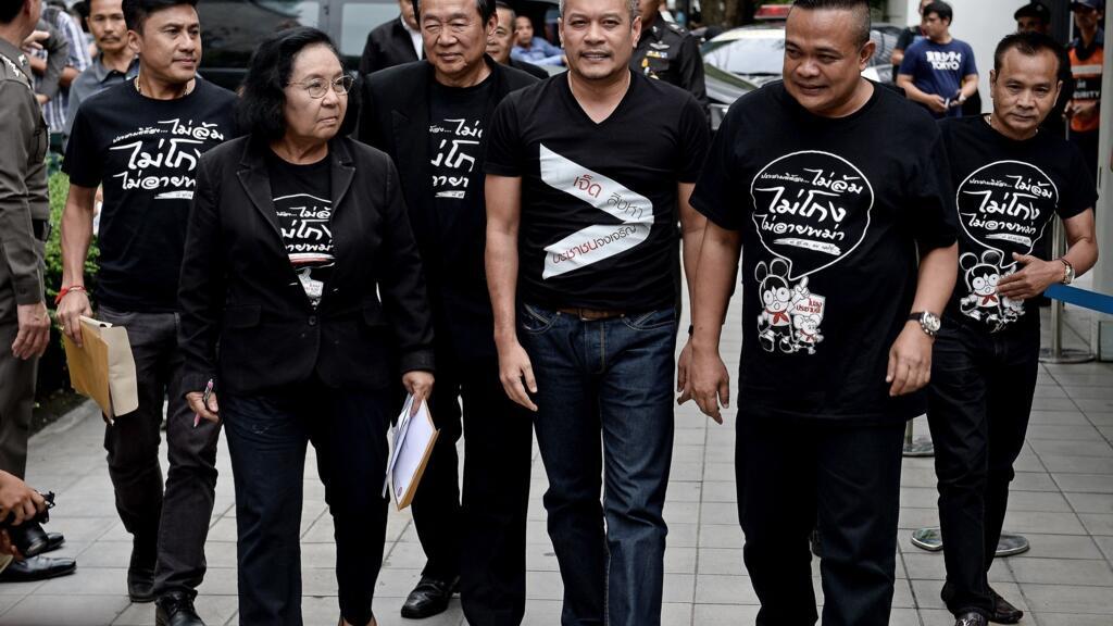 Thaïlande: onze leaders des «chemises rouges» condamnés à des peines de prison