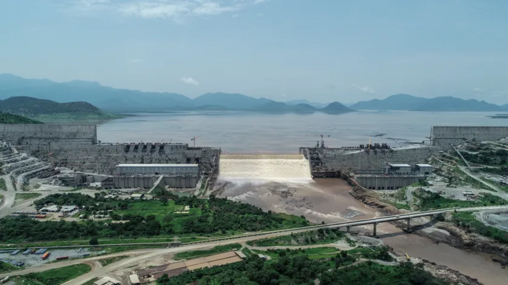 vue aérienne du Grand barrage de la Renaissance éthiopienne sur le Nil Bleu à Guba, au nord-ouest de l'Éthiopie. Le 20 juillet 2020