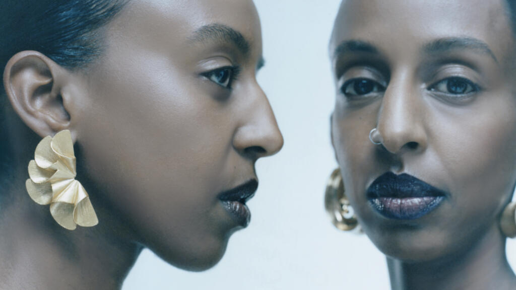 Sirens of Lesbos sont en concert le 14 mai 2025 au Badaboum à Paris pour leur troisième album « I got a song, it's gonna make us millions ».