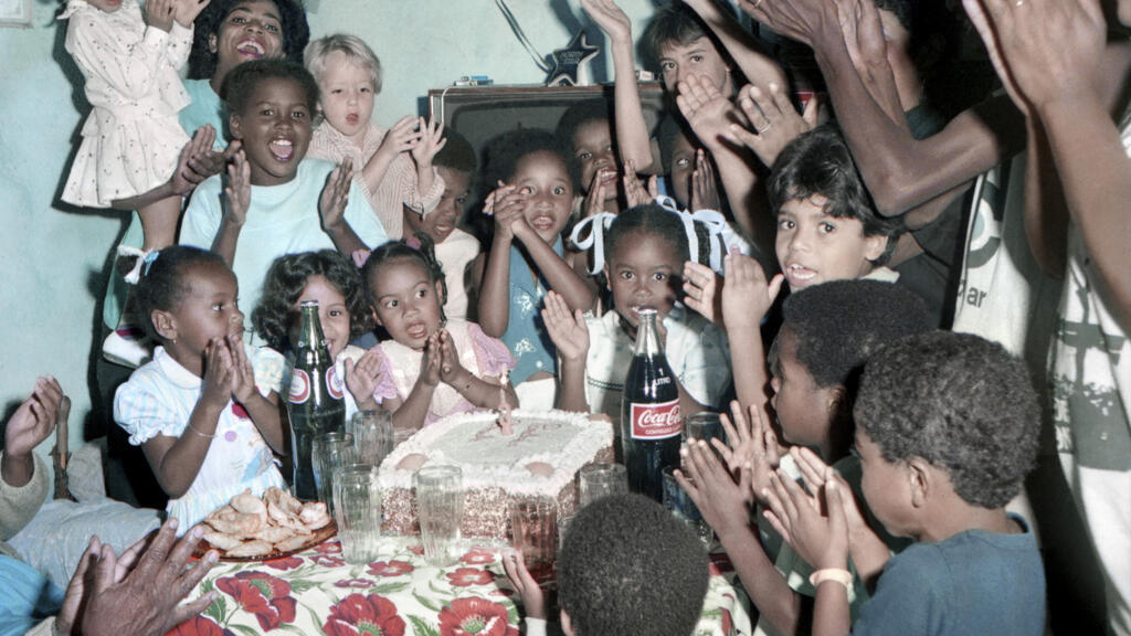 Foto de João Mendes integra mostra "Retratistas do Morro", em Arles.