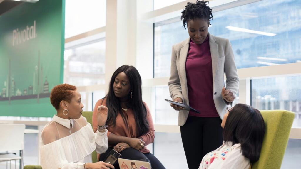 Quel rôle peut jouer l’employeur pour rendre le lieu de travail aussi sûr pour les femmes que pour les hommes ?